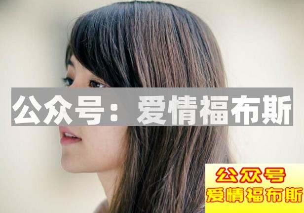 如何跟女孩聊天，让她对你有好感的方法