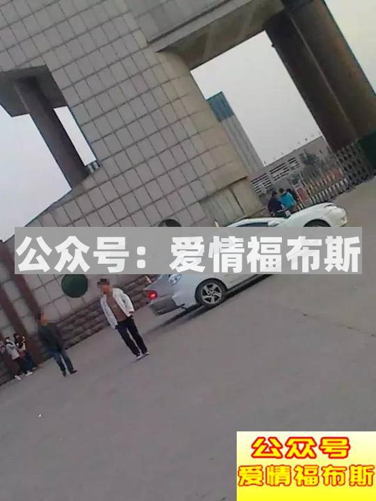 大学门口车顶放水真假 校园开房要注意什么东西？