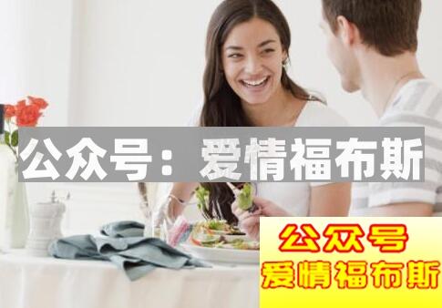 如何聊天才能逗她开心,怎么聊天会逗对方开心