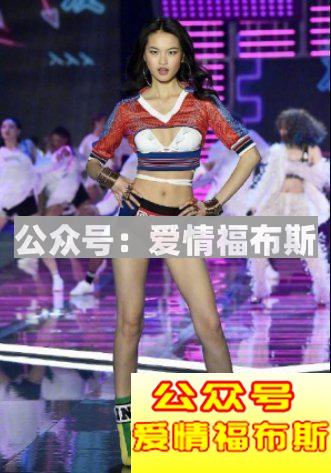 维密奚梦瑶摔倒成热点,但你知道什么是维密秀吗?第14张