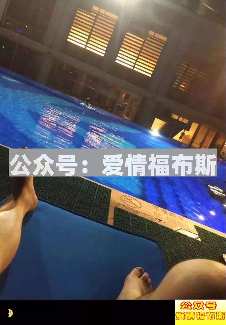 阅尽繁华的专机空姐，竟然给我一个耳光第6张