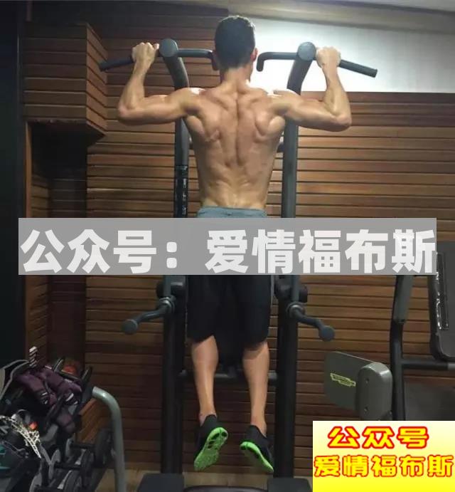 男人到底有多爱蜜桃臀？看看他的女友就知道了！第31张