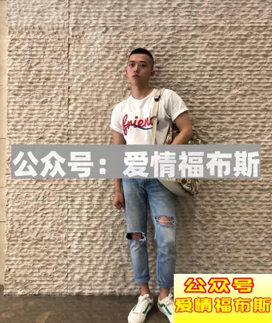 男生怎么穿搭才能吸引女孩子的注意？第16张