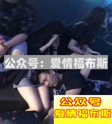 男生夜店穿衣搭配：男的去夜店穿什么好