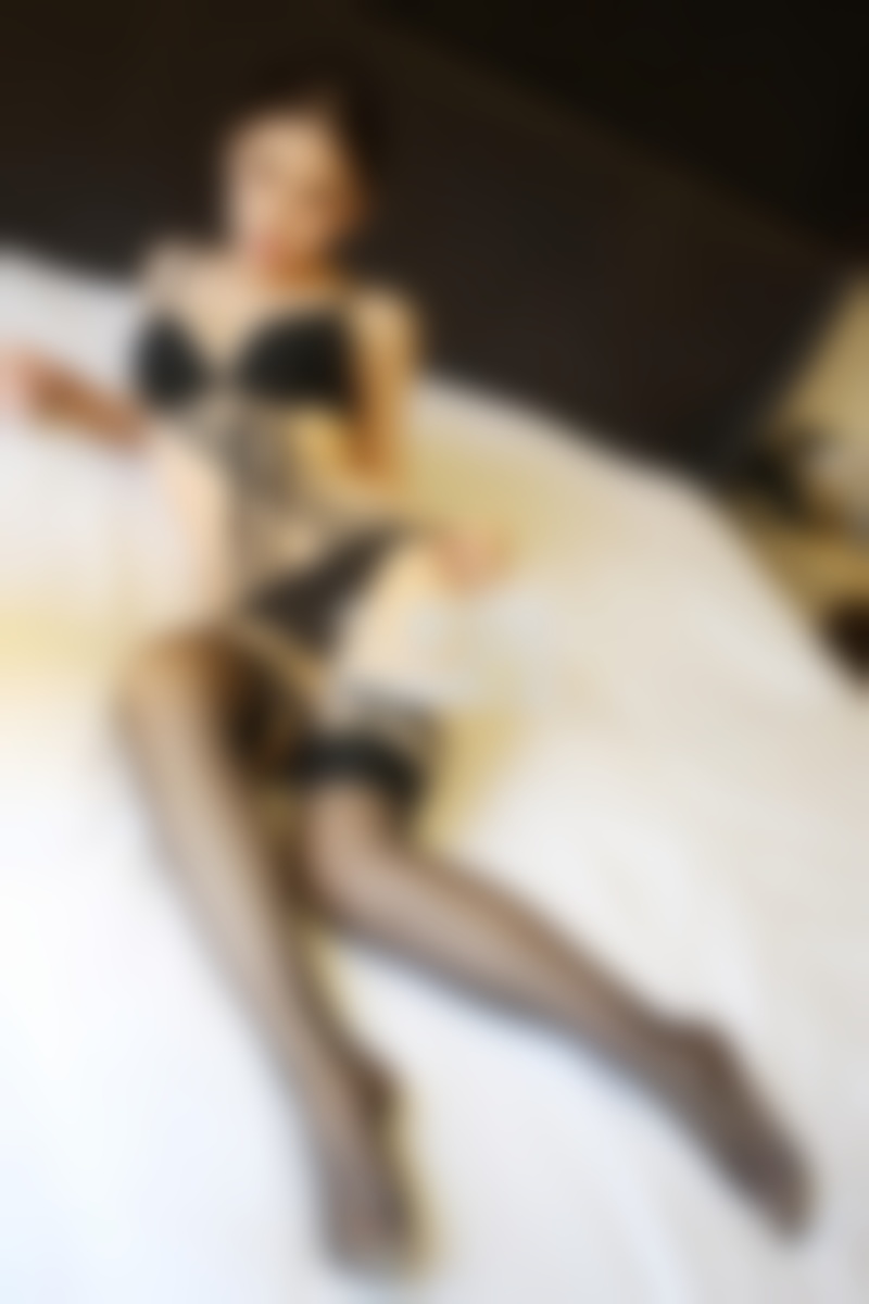 喝下两瓶啤酒后,女子找男友挽回爱情结果