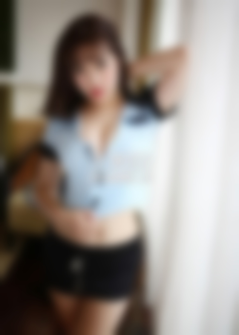 你和好哥们同时喜欢上了一个女生 选择友情还是爱情？