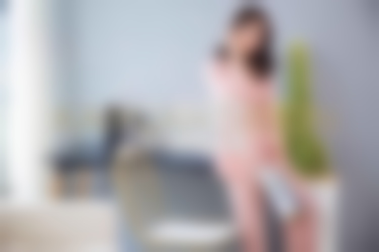 内向女生喜欢男生的表现 怎么跟内向女生谈恋爱呢