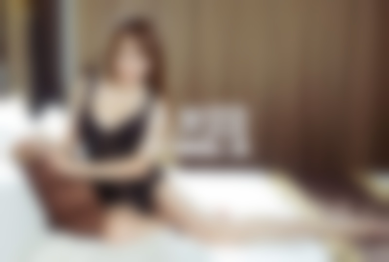 三个萌妹子挨个的被我上了