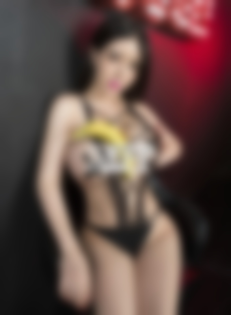 屌丝男遇见拜金女 你敢为爱情买单吗