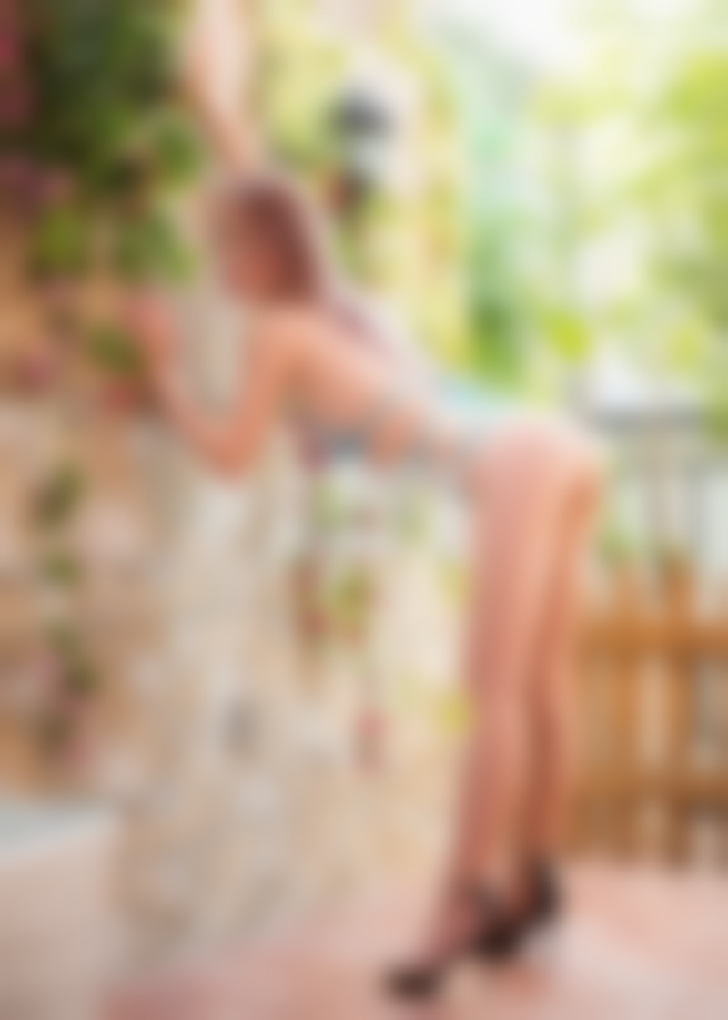 搭讪进击式  短信邀约搞定她