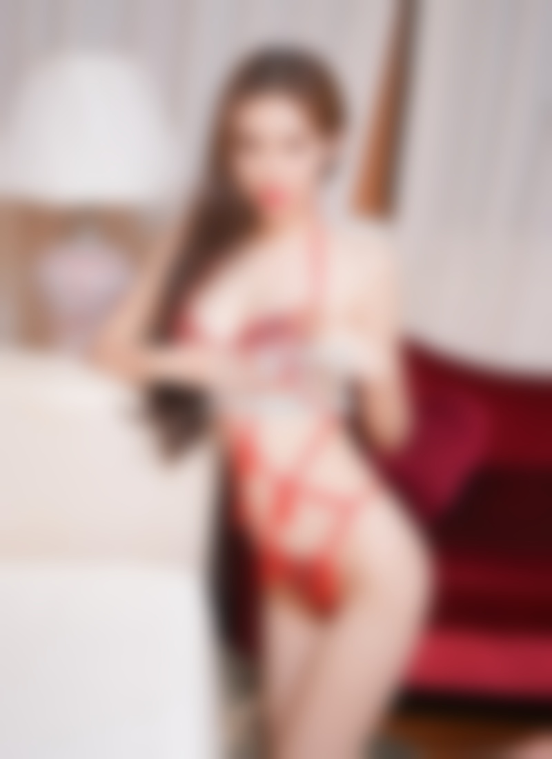 劈腿是什么意思？女人劈腿的表现有哪些？