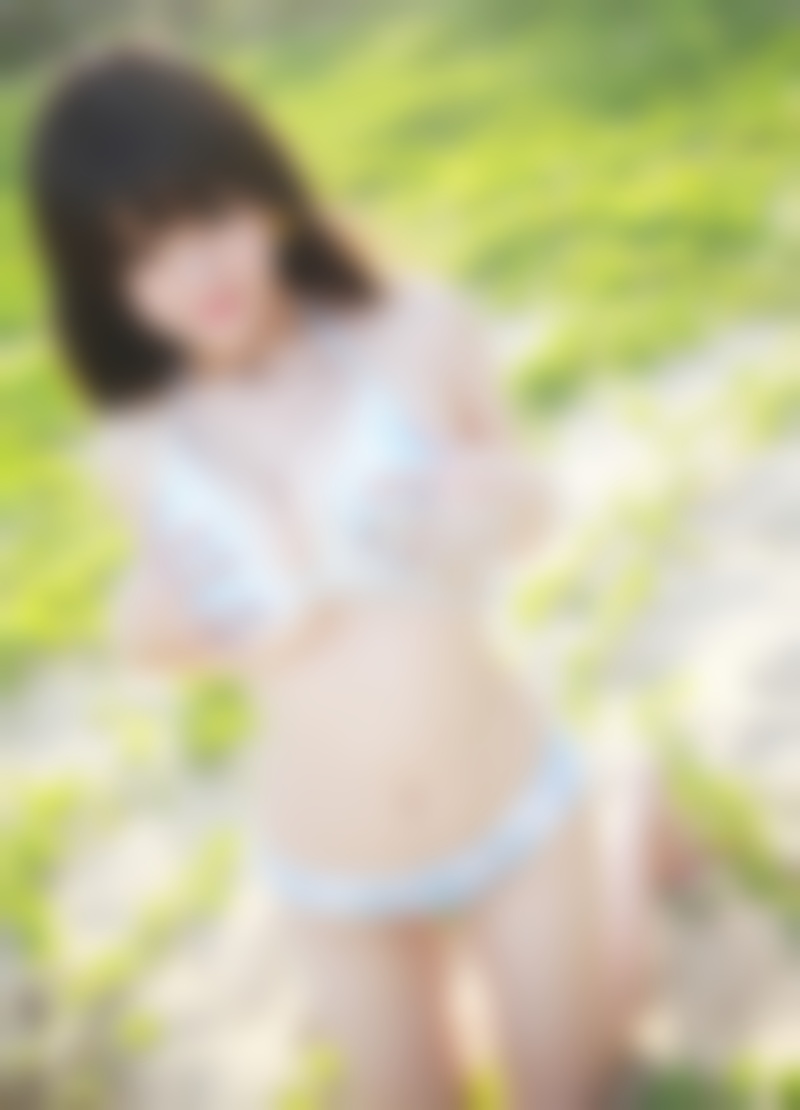 前任经常翻看我的朋友圈，我还能挽回他吗？