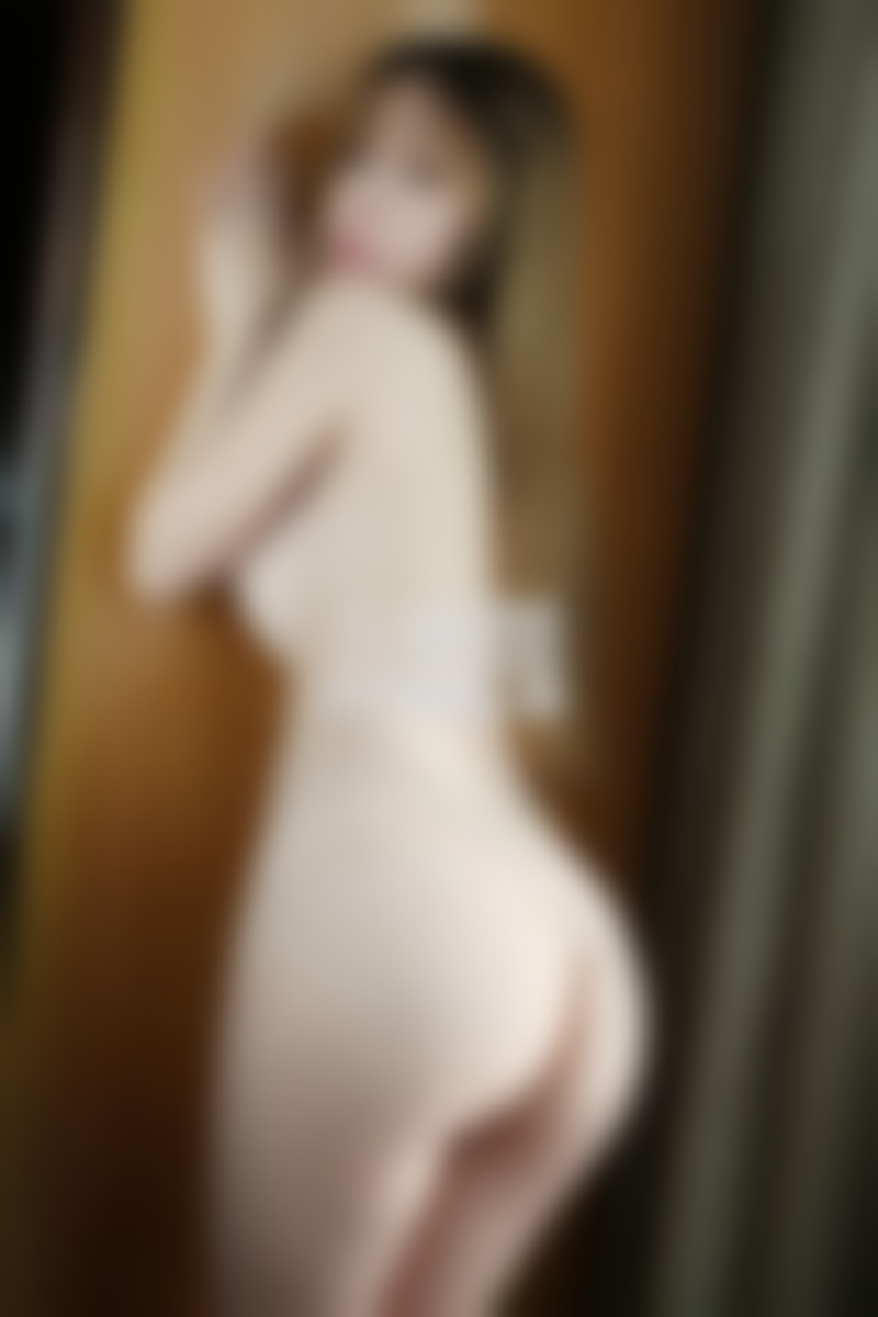 情侣晚上同床可以做什么,情侣睡前浪漫的小事情