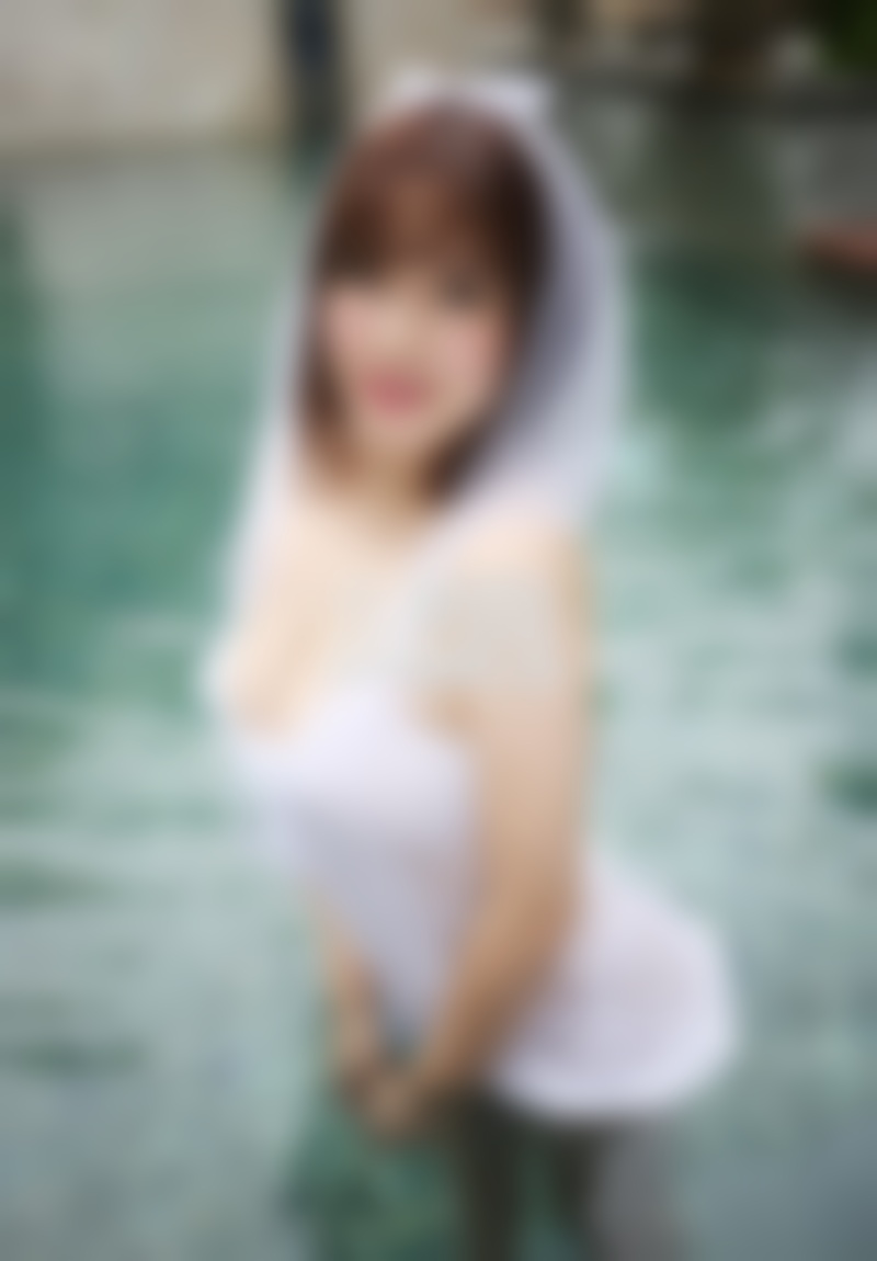 我睡了老大的女人,老大现在要做掉我