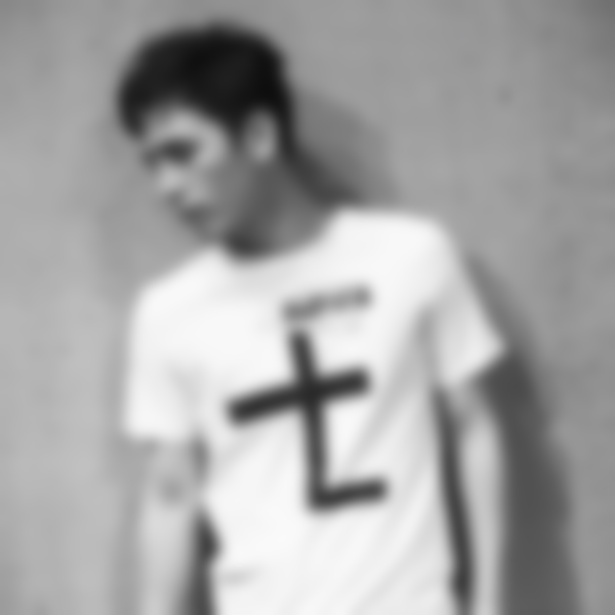 五年三个暧昧对象,老公爱聊骚我该离婚吗