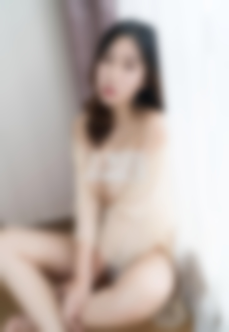 谈婚轮嫁时男友跟别的女生暧昧,我该如何挽回?