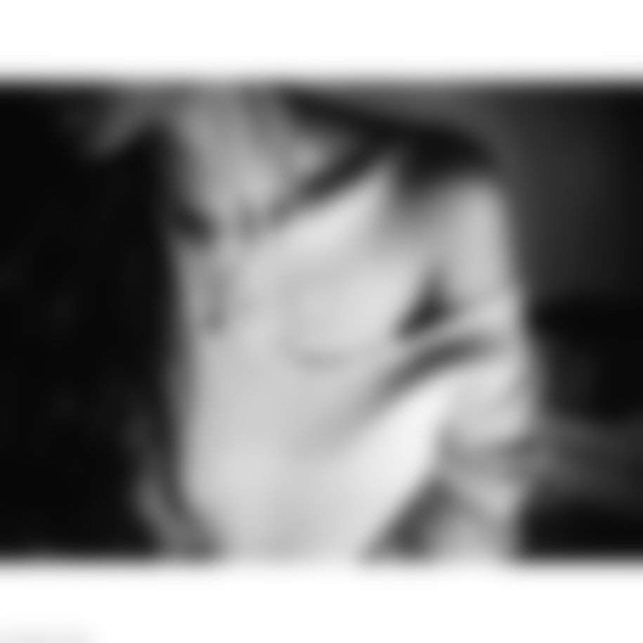 男友跟已婚女同事关系暧昧 我很生气怎么办