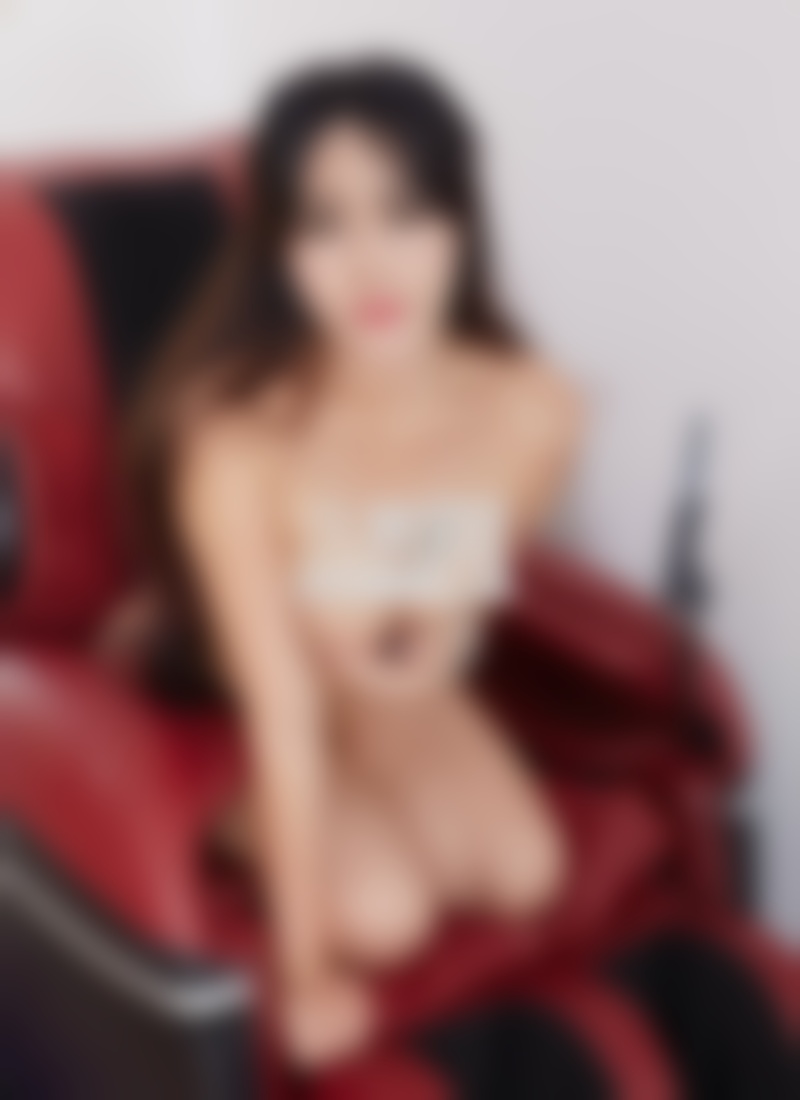 男友父母嫌弃我身高不同意我们在一起 我该分手吗