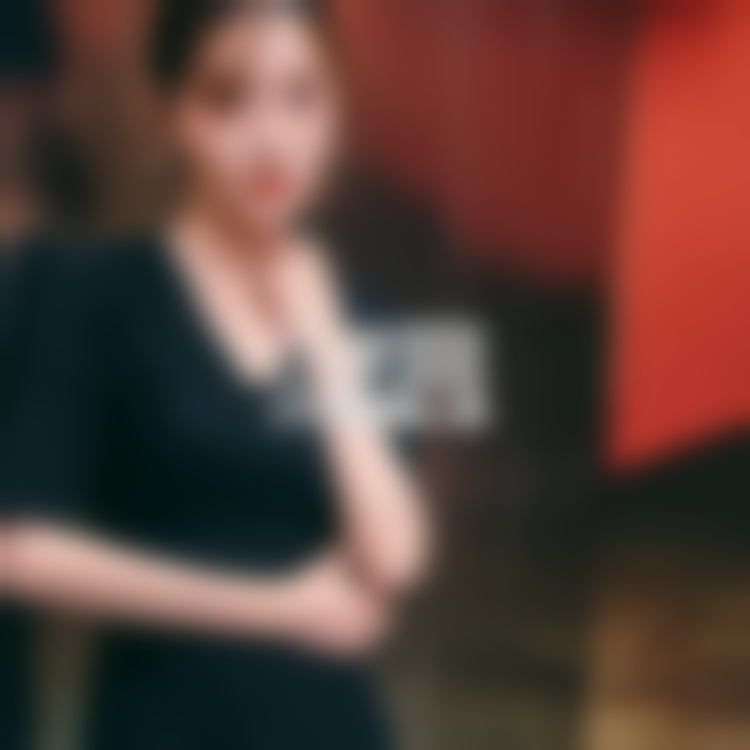 如何分辨女人的胸部是真是假？