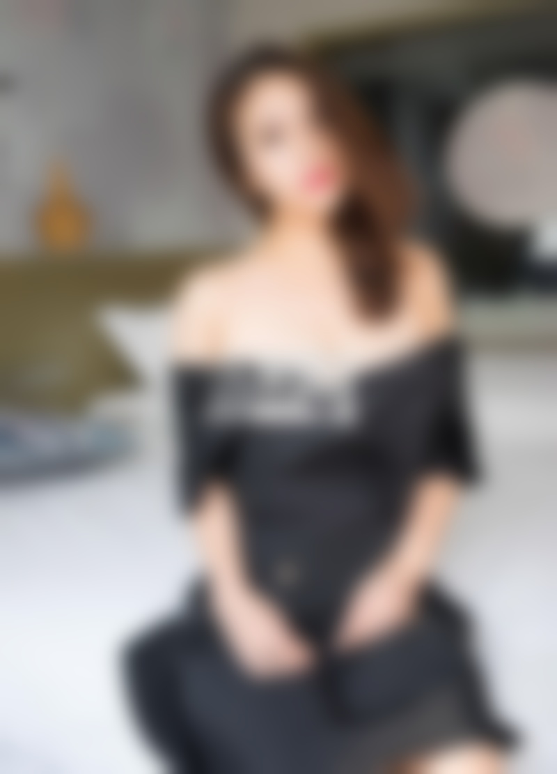 结婚两年 老公一直跟别的女人联系怎么办