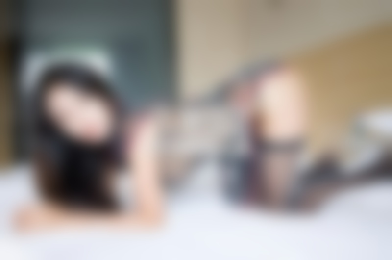 怎么在约会中和女生发生肢体接触？