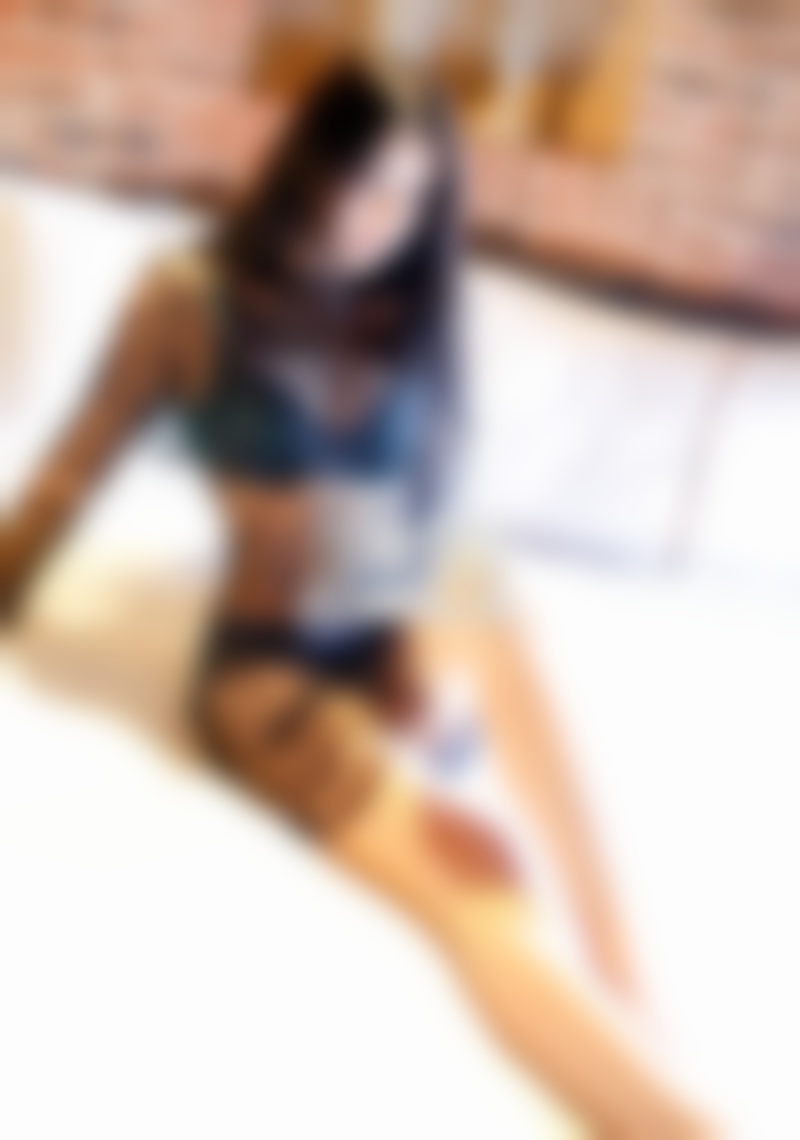 男人最爱背着女人干什么?