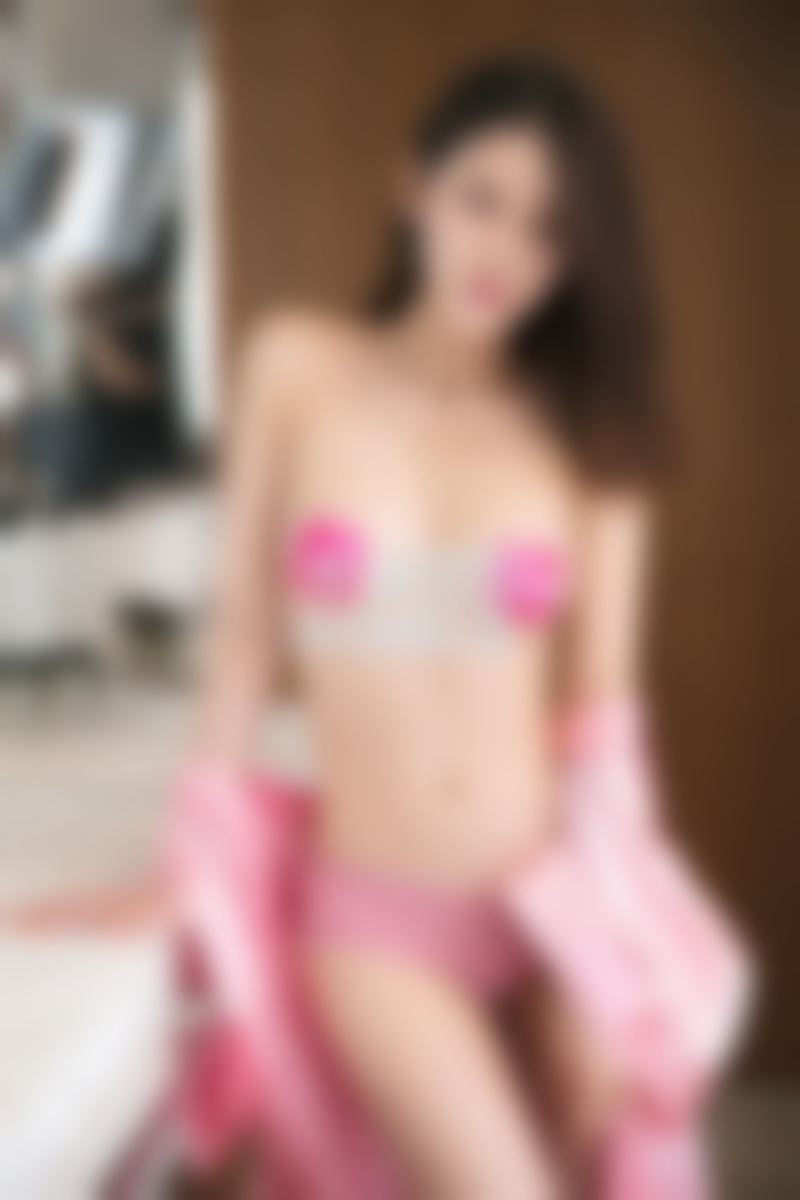 闪婚后发现老公刚和前女友分手 感觉自己被欺骗