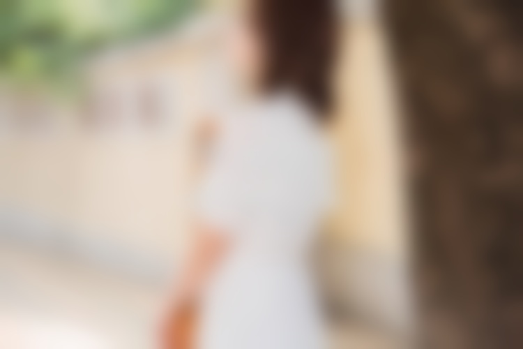 和老公相互鼓励扶持，他白手起家创业成功而我为孩子放弃了工作。没想到他却有了第三者