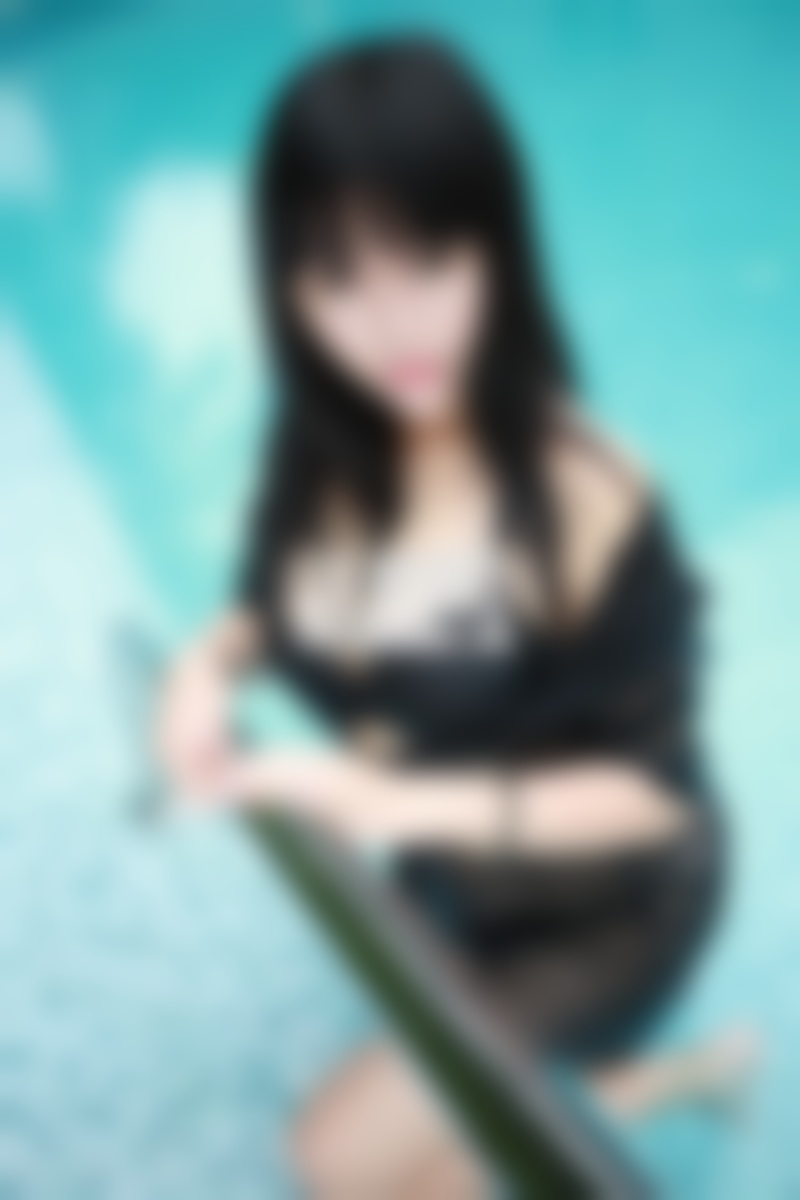 当一个女生向你借钱时应该这样解决