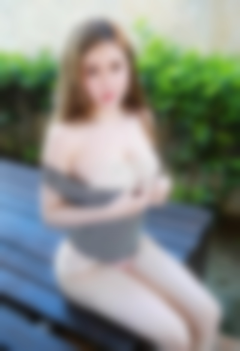 女大学生被-为何偏偏喜欢你 越爱越深无法自拔