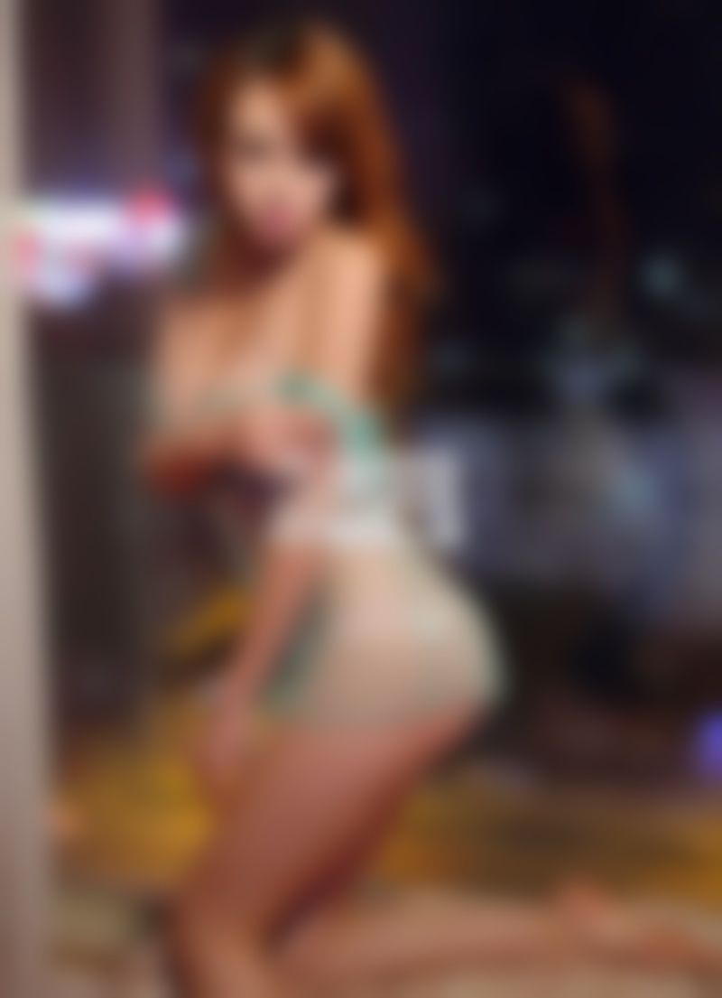 泡妞应学会帮女孩看手相