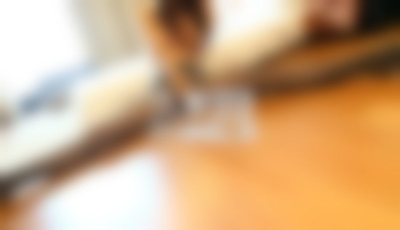 老公撇下我约会其它女生我要选择离婚吗