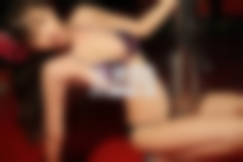 异地恋情侣打电话聊天技巧