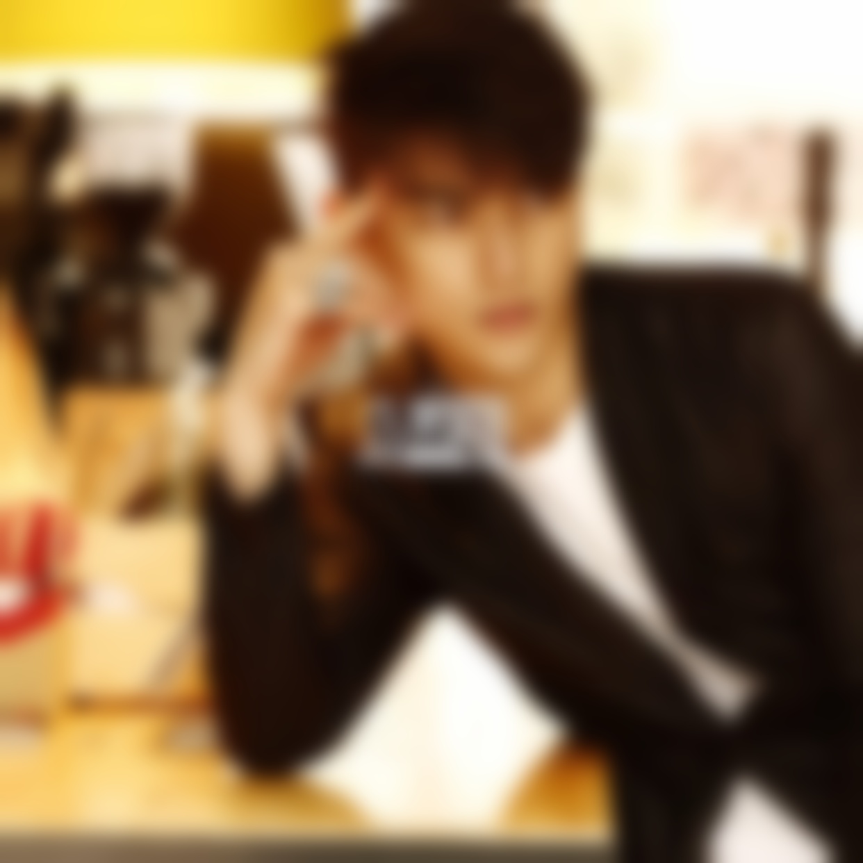 男人必看：“耳语”点燃私密情感