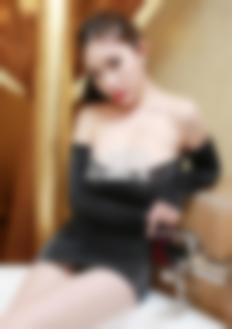 女生对肢体接触不反感，该怎么做