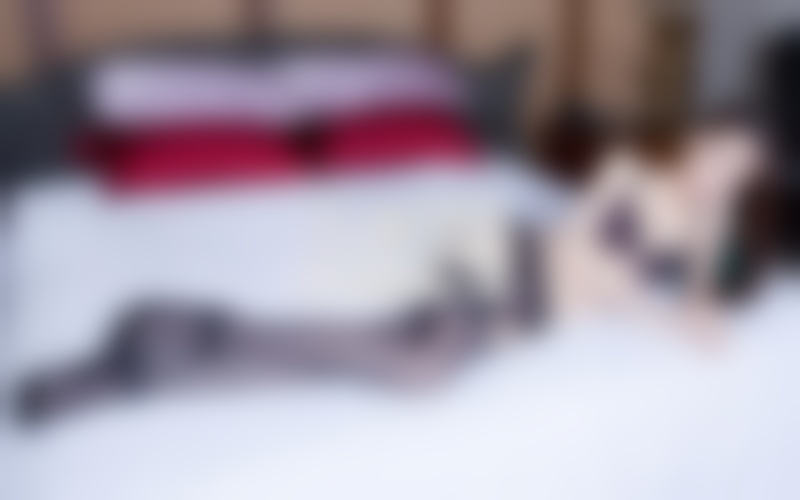 前任经常翻看我的朋友圈，我还能挽回他吗？