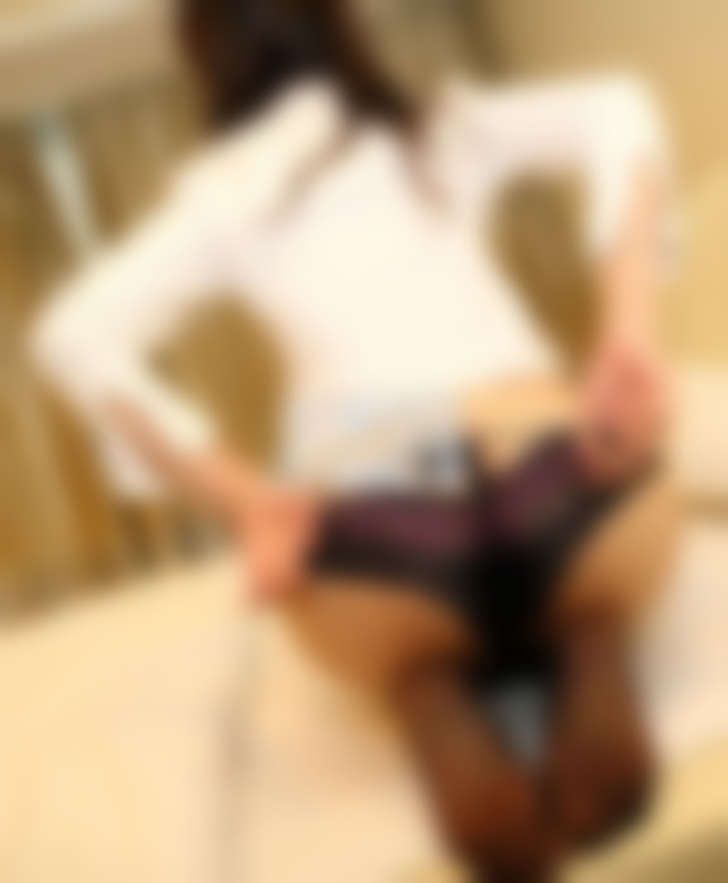 老公把情敌带回家与其同居,我还要不要挽回他?