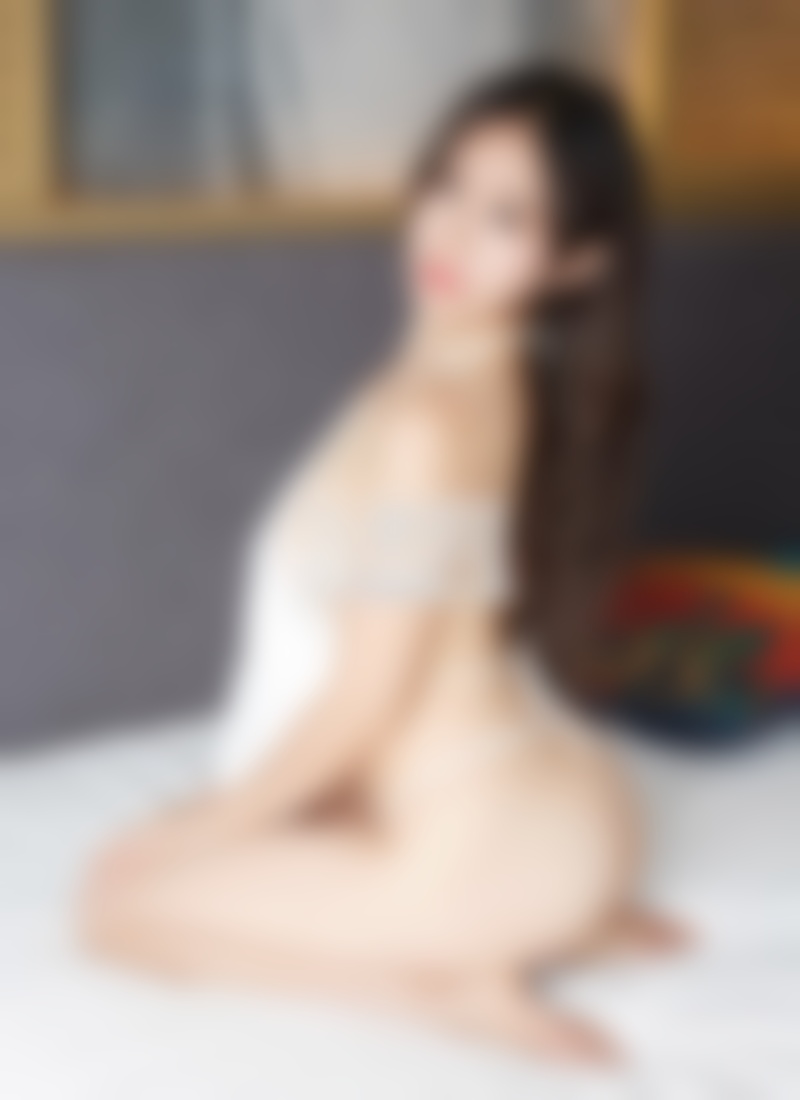 想要左拥右抱 这些夜总会泡妞技巧你知道吗