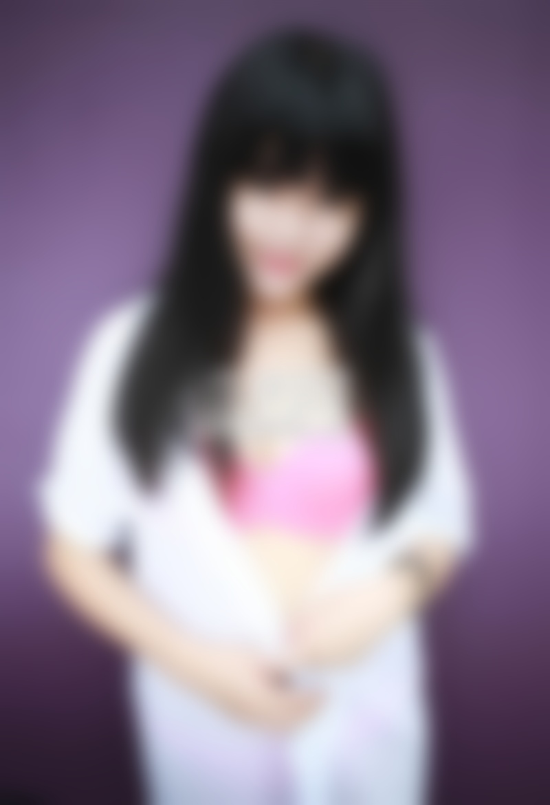 分手后男人忘不了一个女人会有4个表现，真的很扎心!