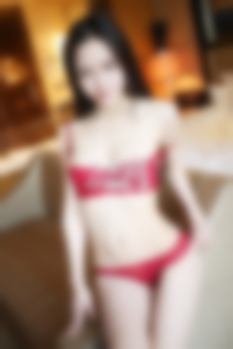 挽回老公：老公为了前女友提出离婚，我该如何挽回婚姻？