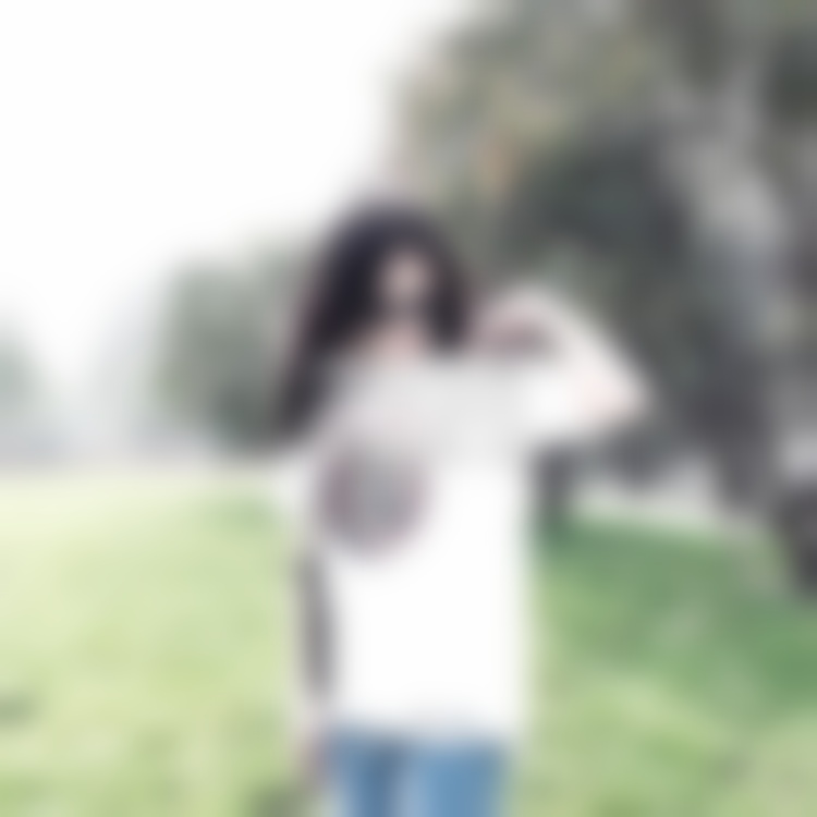 怎么和女生聊天让她对自己感兴趣?