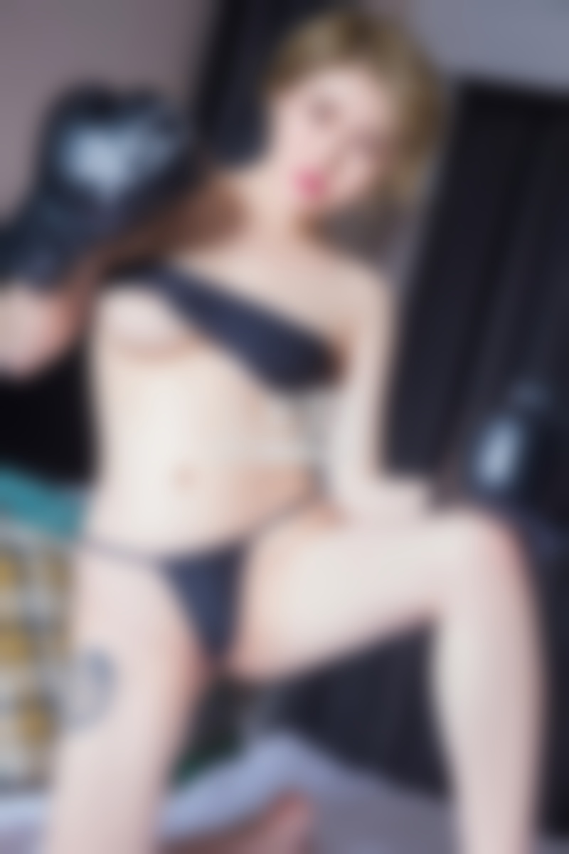 在床上女友很会叫是什么感觉？