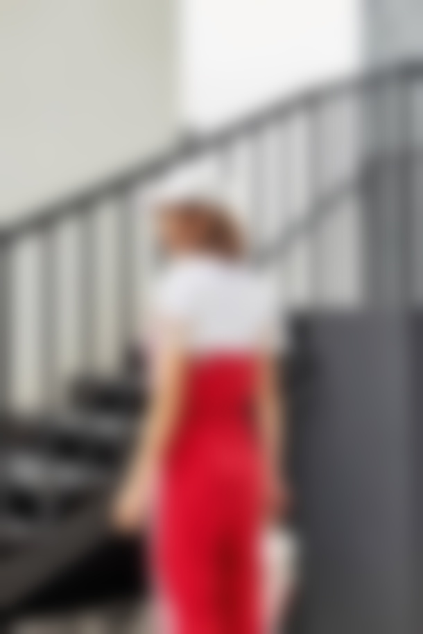 一开始就犯致命错误 教你如何用陌陌微信搭讪聊天!