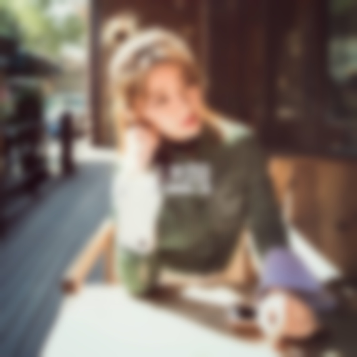 和男朋友分手了怎么挽回?死缠烂打求抱抱?