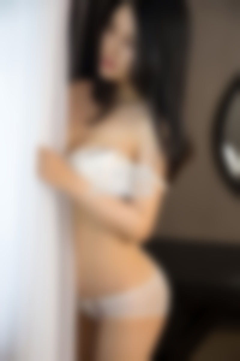 如何应对和女生聊天只回答嗯的情况？