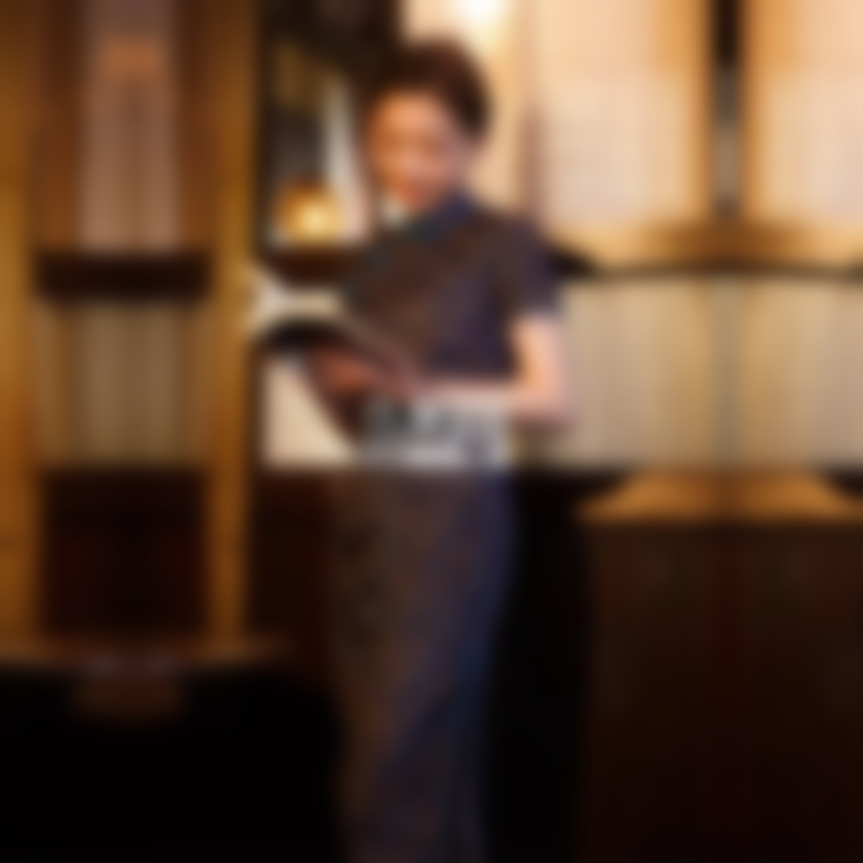 当一个女生向你借钱时应该这样解决