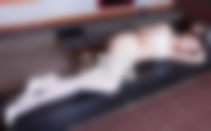 少女频繁流产却换来男友分手消息