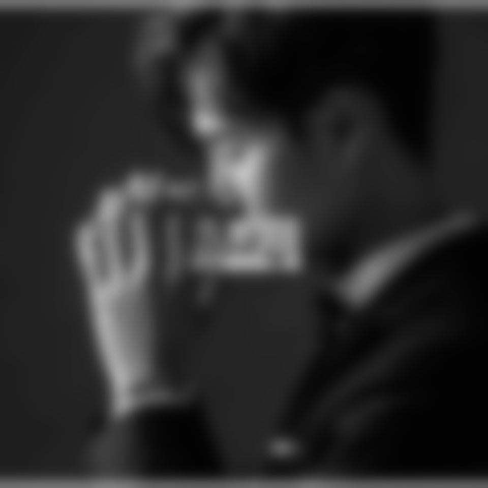 好莱坞影星安吉丽娜朱莉离婚,原因是这个