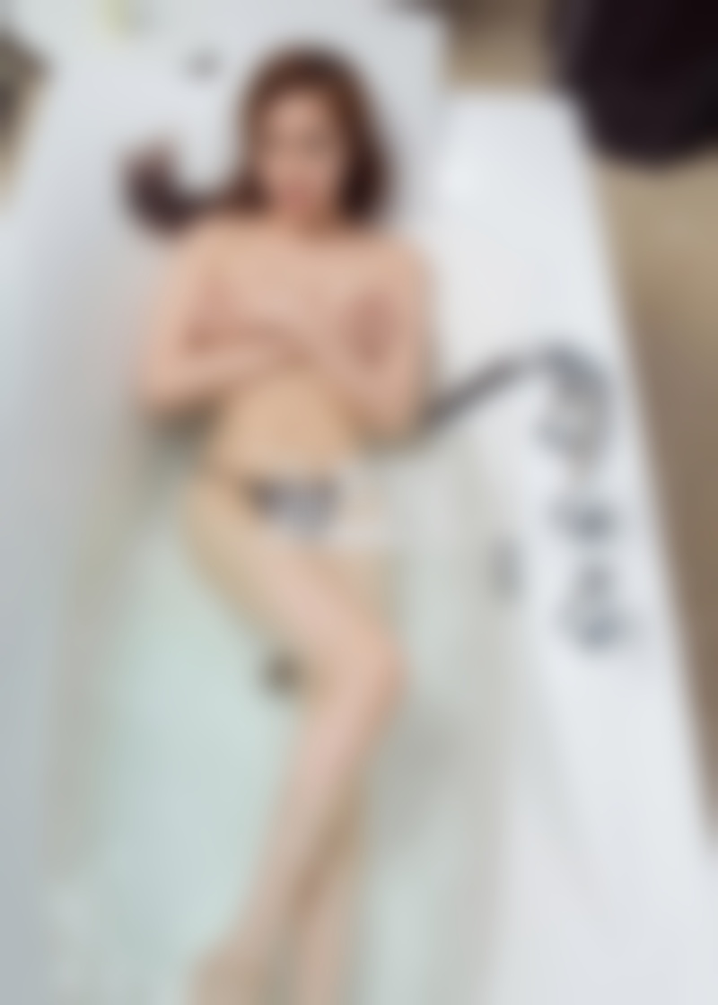 男友总是跟其他女人暧昧?两招教你解决这个问题