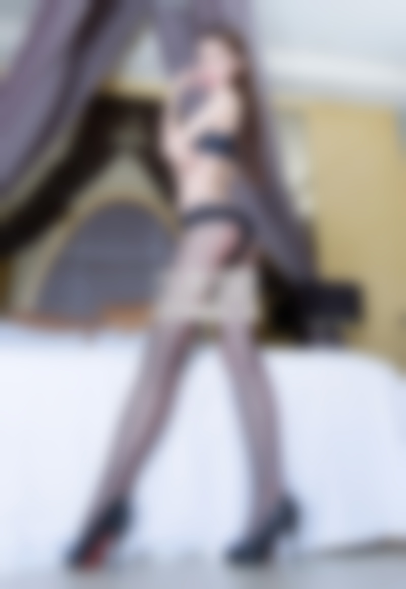 男友爸爸怕我看上他的钱才和男友在一起该怎办？